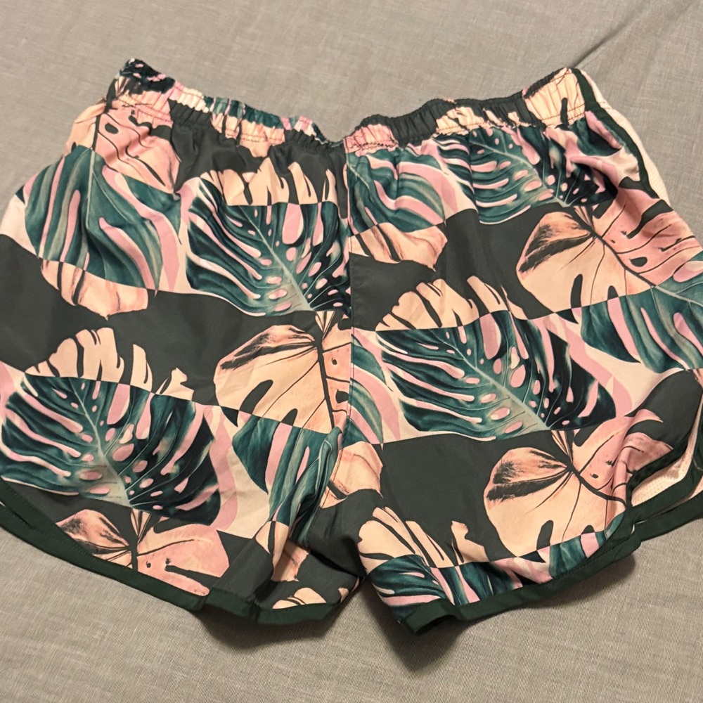 Nike Tropical Print Women's Shorts - Picture 5 of 9